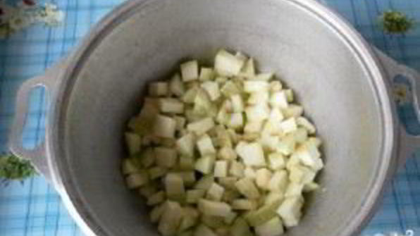 овощное рагу со свининой и кабачками