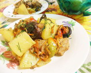 Рагу в горшочке с грибами шиитаке