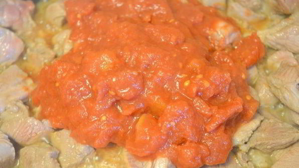 цельнозерновые сметанные треугольники с аппетитным рагу из индейки