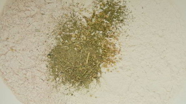 цельнозерновые сметанные треугольники с аппетитным рагу из индейки