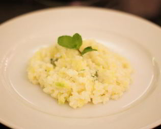 Ризотто с фенхелем, цукини и мятой