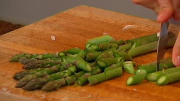 ризотто со спаржей и пармской ветчиной