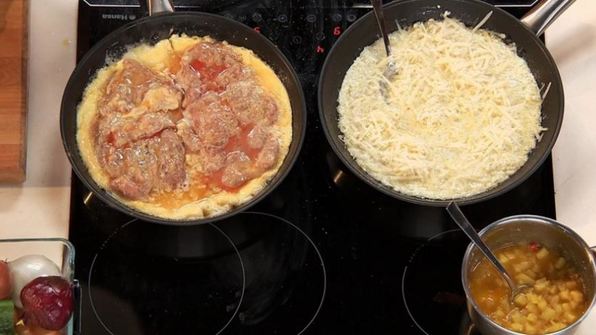 свиная отбивная с ризотто и яблочным чатни