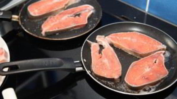 горбуша в сливочно-чесночном соусе