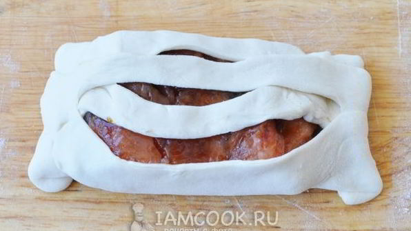 горбуша, запеченная в слоеном тесте