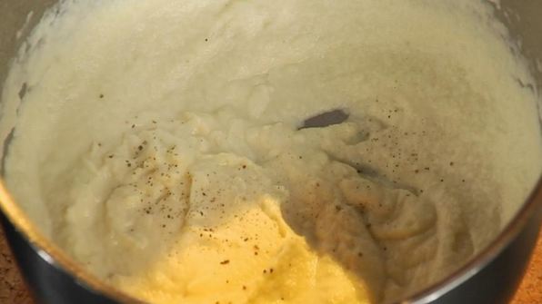 морской гребешок на пюре из цветной капусты