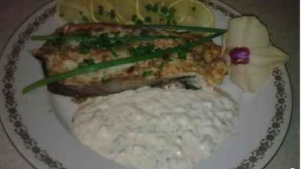 Семга, запеченная в духовке по-королевски