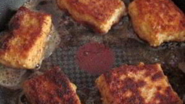 треска жареная в яйце