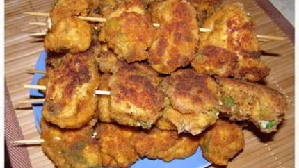 Шашлычки из курицы в панировке