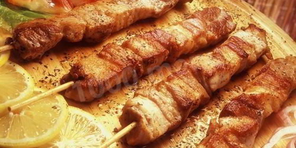 Рецепт шашлыка из баранины на маринаде из белого вина по-гречески