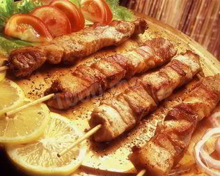 Шашлык из баранины на маринаде из белого вина по-гречески