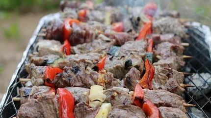 Шашлык из говядины с цуккини и болгарским перцем