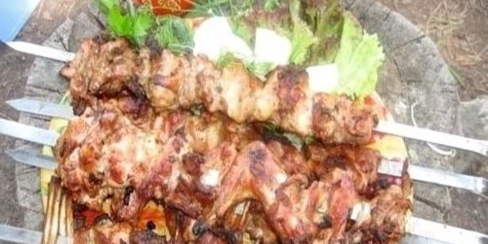 Рецепт шашлыка из кролика с луком