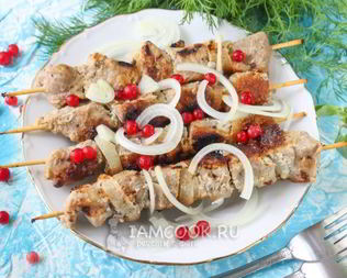Шашлык из свинины в мультиварке