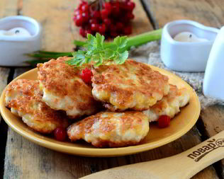 Рубленые шницели из курицы с сыром