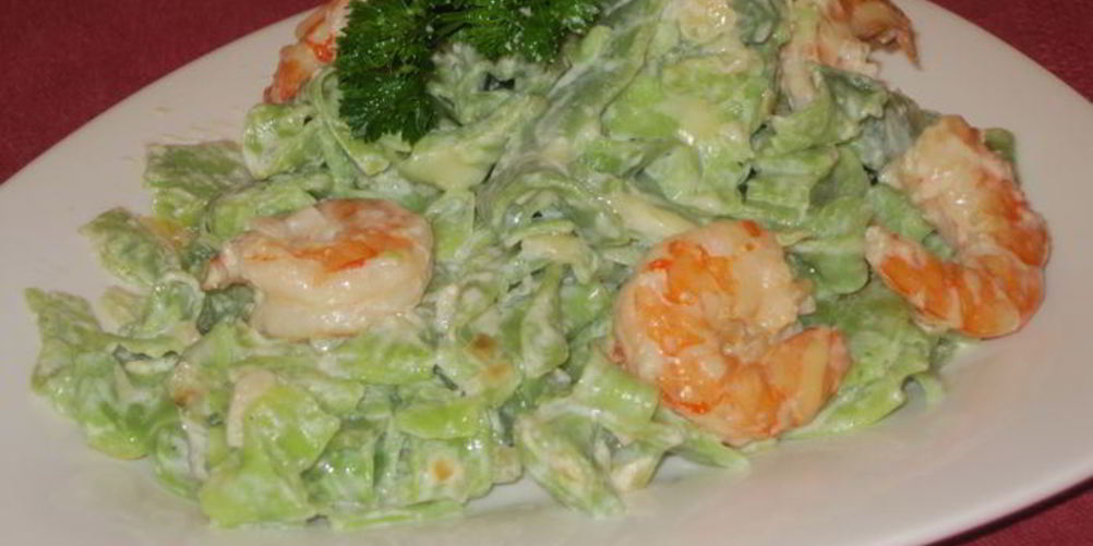 Рецепт шпинатной лапши с креветками