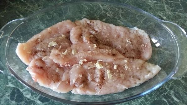 куриный стейк в духовке с овощами