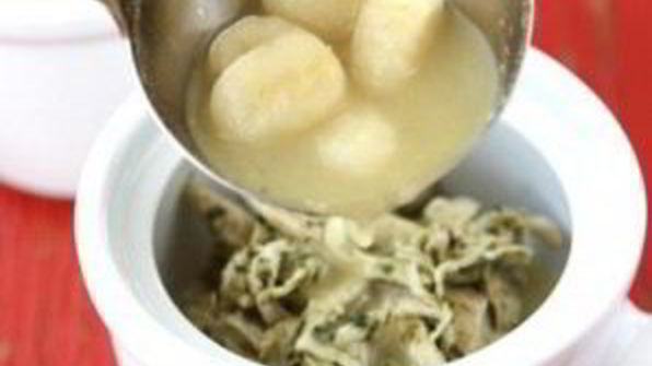 суп с куриными грудками, ньокки и соусом песто