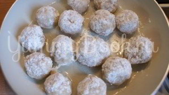 куриные тефтели в горшочках