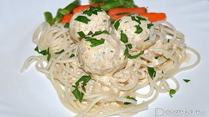 Куриные тефтели в сливках