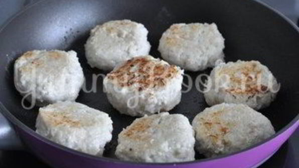 куриные тефтели в томатном соусе