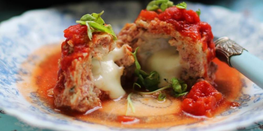 Рецепт тефтелей из индейки с моцареллой под соусом маринара