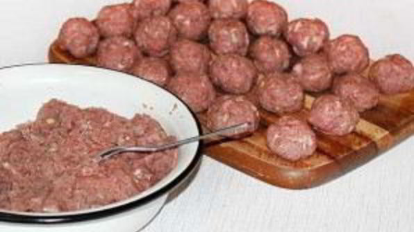 тефтели под томатным соусом