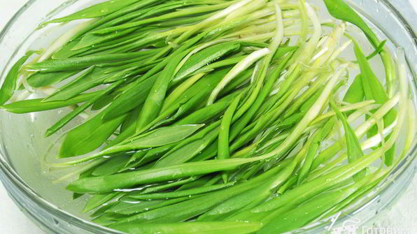 вареники из ржаного теста с творогом и черемшой