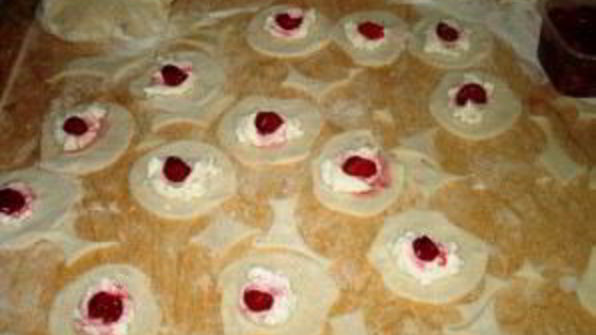 вареники с творогом и вишней