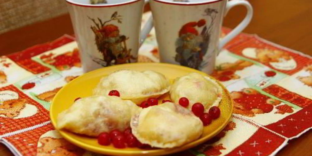 Рецепт вареников с ягодами на кефире