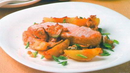 Рыбное жаркое в горшочках