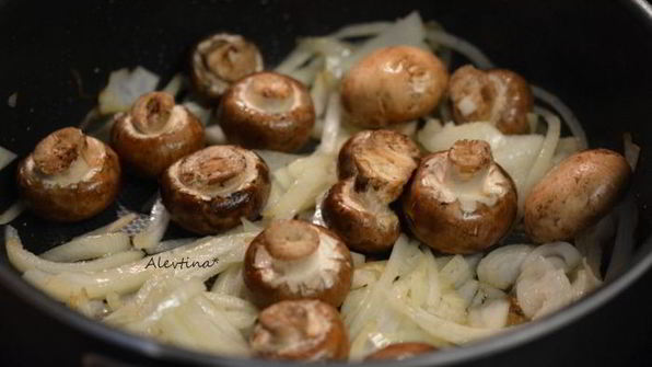 жаркое из говядины с грибами