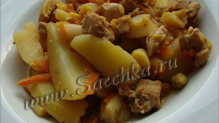 Жаркое из индейки с овощами в горшочке