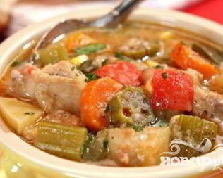 Жаркое из курицы, картофеля и сельдерея