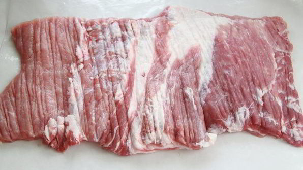 жаркое из свинины, фаршированное яблоками и клюквой