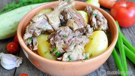 Жаркое из утки с картофелем