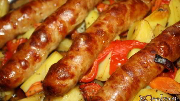 жаркое с колбасками в духовке