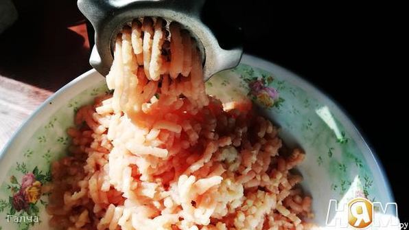 куриные зразы с сухофруктами и апельсиновым соусом