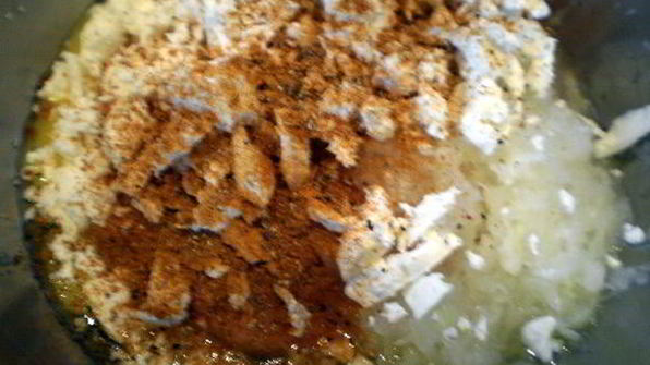 мясные зразы с клубникой и сыром фета