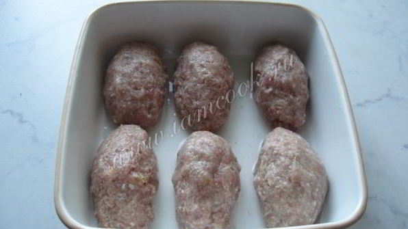 мясные зразы с омлетом