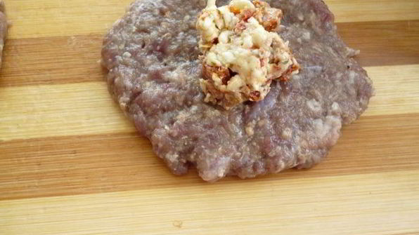 зразы с вялеными помидорами