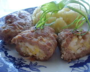 Зразы с яично-сырной начинкой