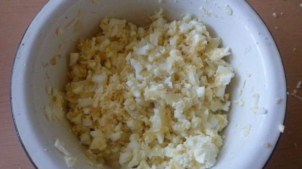 зразы с яично-сырной начинкой