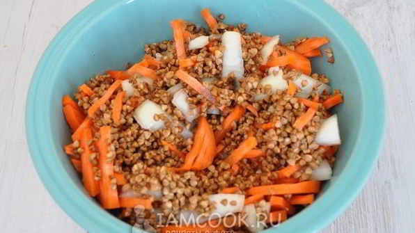 гречка с курицей в горшочках