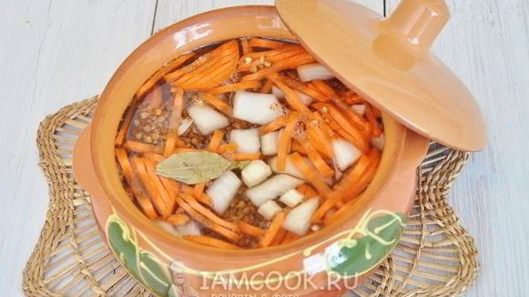 гречка с курицей в горшочках