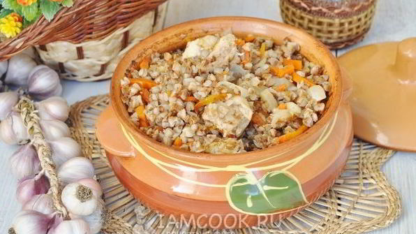гречка с курицей в горшочках