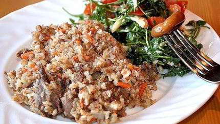 Гречка с тушенкой