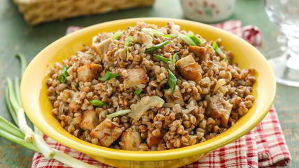 Гречневая каша со свининой