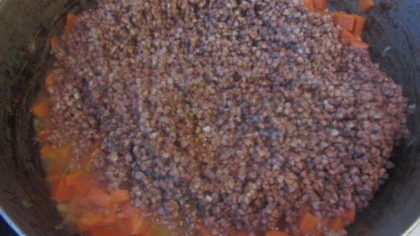 тушеная гречневая каша с тыквой