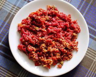 Зеленая гречка с свеклой и помидорами